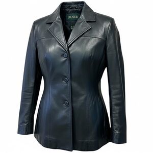 Danier Women's Sleek Black Leather Jacket Sz xsmall EUC